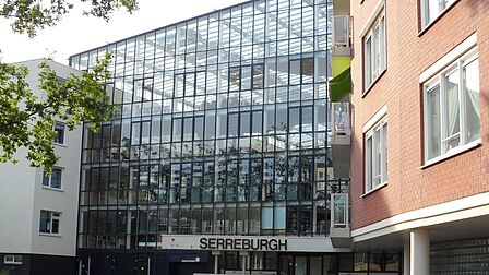 Gebouw met seniorenwoningen in de wijk Groenewoud in Spijkenisse