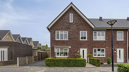 Hoekwoning in Zuidland. Een van de woningen in de kijker.