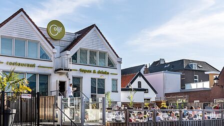 Restaurant met terras in het centrum van Spijkenisse.